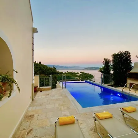Luxury With Heatable Private Pool By Dadovillas Vila Kalámi