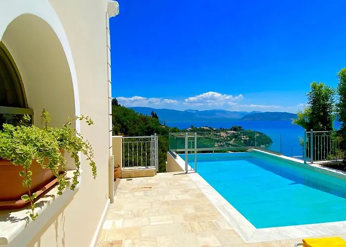Vilă Luxury With Heatable Private Pool By Dadovillas Kalami (Corfu)