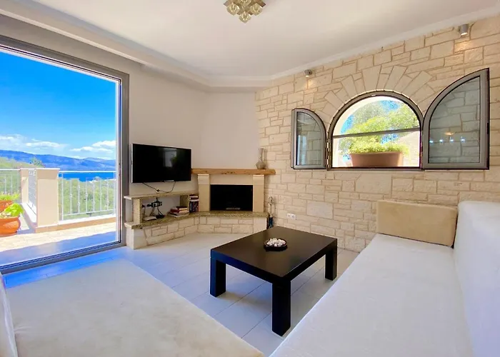 Vilă Luxury With Heatable Private Pool By Dadovillas Kalami (Corfu)