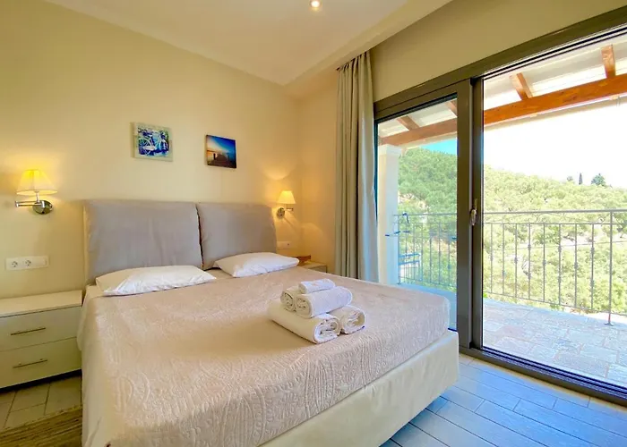 Luxury With Heatable Private Pool By Dadovillas Kalami (Corfu)