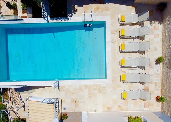 Luxury With Heatable Private Pool By Dadovillas
